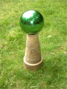 Gazing Ball w/Terracotta Base 30 inches tall