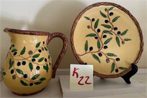 Z - HAND PAINTED CERAMIC PITCHER & PLATE (K22)