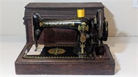 ANTIQUE SINGER HAND CRANK SEWING MACHINE - VERY SM