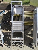 5' Aluminum Step Ladder & Stool