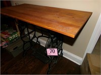 SEWING MACHINE PEDAL TABLE