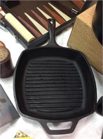 Large grilling pan
