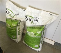(2) 50Lb Bags of ZEOFILL Pet Odor Infill