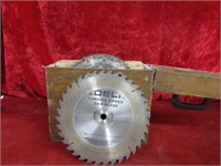 (19)10" various saw blades in wood case.