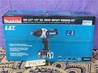 New Makita XWT04S1 18V LXT 1/2" Impact Wrench Kit