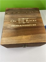 On the rocks premium whiskey set