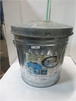 10 gallon dry food/seed container metal