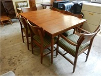 Vintage Hidden Leaf Table w/ Six Chairs - NICE