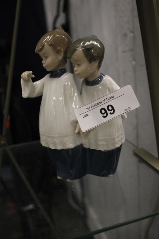 NAO BY LLADRO CHOIR BOYS