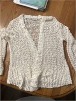 E2) Small cream sweater
