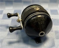 Vintage Zebco model 606 fishing reel