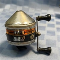 Vintage Zebco model 33 fishing reel