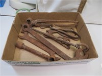 10 Antique Wrenches