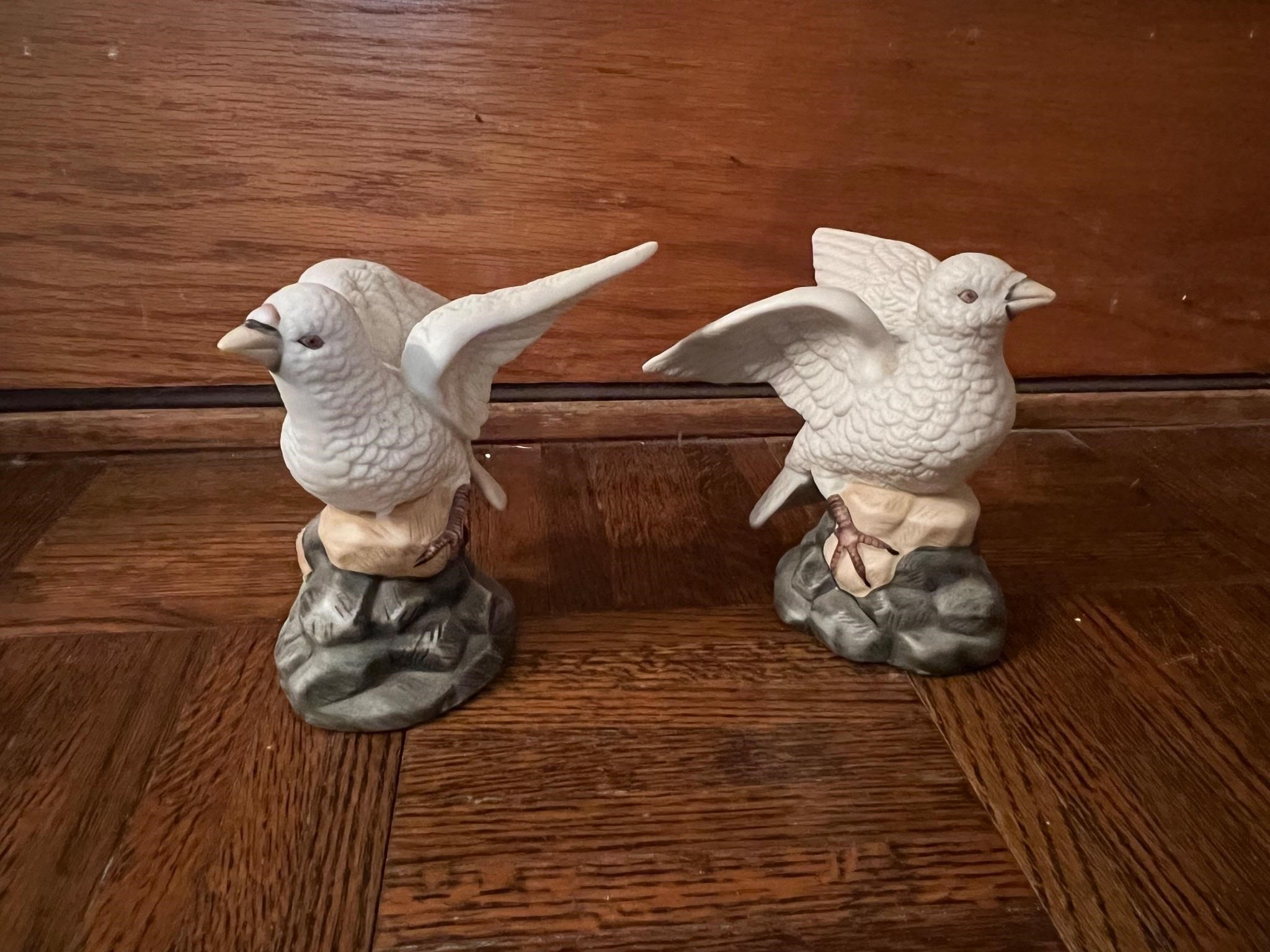 PAIR OF DOVES