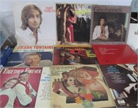 LOT OF 9 VINTAGE RECORDS/ ALBUM