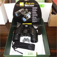 NIKON ACTION 8 x 40 BINOCULARS