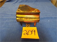 Tin Piano wind-up music box