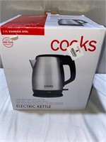COOKS ELECTRIC KETTLE