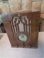 old vintage radio