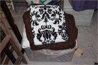 Large lot of blankets,linen,etc