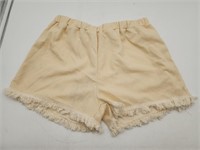 Women's Shorts - M