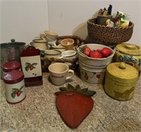 Vintage Fruit Decor and Kitchenware