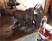 Essex HD bench vise