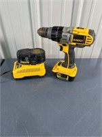 DeWalt 18V Drill Driver With 2 Batteries w/Charger