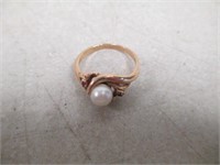 14K Marked Pearl Ring - Size 8 1/2 - Non-Magnetic