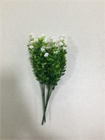 10 piece artificial white flowers.