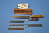 Vintage 6 1/2" miter box with razor saws