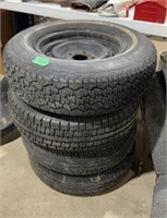 Set 4 tires P205/75r 14