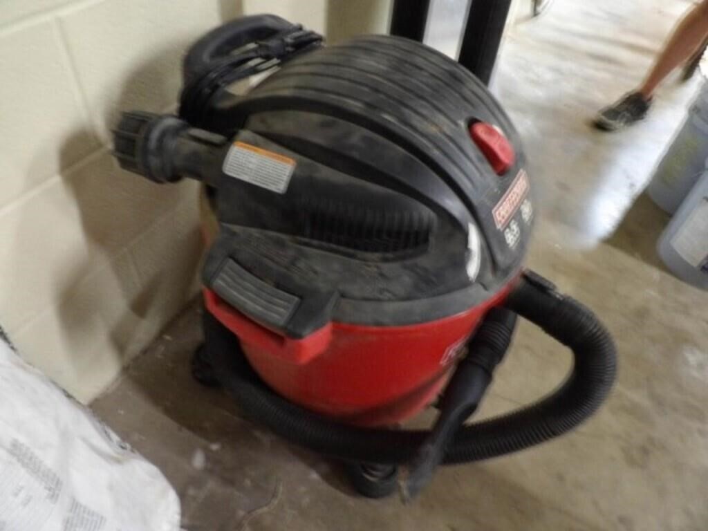 CRAFTSMAN 20 GALLON DHOP VAC