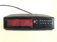 GE Electric AM/FM Digital Alarm Clock