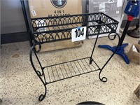 26" TALL 2-TIER METAL PLANT STAND