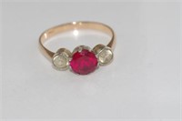 Vintage 9ct rose gold ring set with paste stones