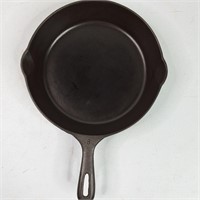 10.5 INCH CAST IRON SKILLET