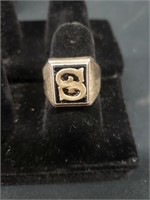Sterling S ring size 7/ 7.2 grams