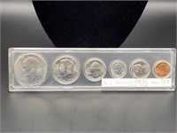 B U 1976 Bicentennial Coin Set