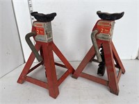 2- 2 ton jack stands