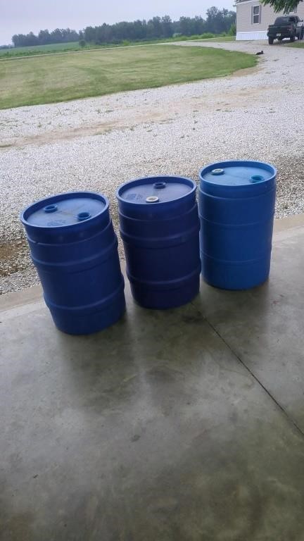 PLASTIC BARRELS