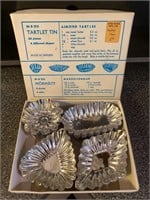 Vintage Tartlet Tin Set