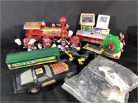 PLASTIC TOY LOT