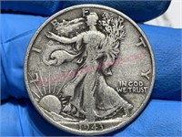 1943 Walking Liberty Half Dollar (90% silver)