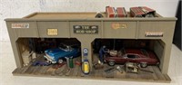 Rod Shop Diorama and 5 Lionel street lamps