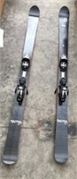 Volkl MANTRA 177cm Skis With Bindings