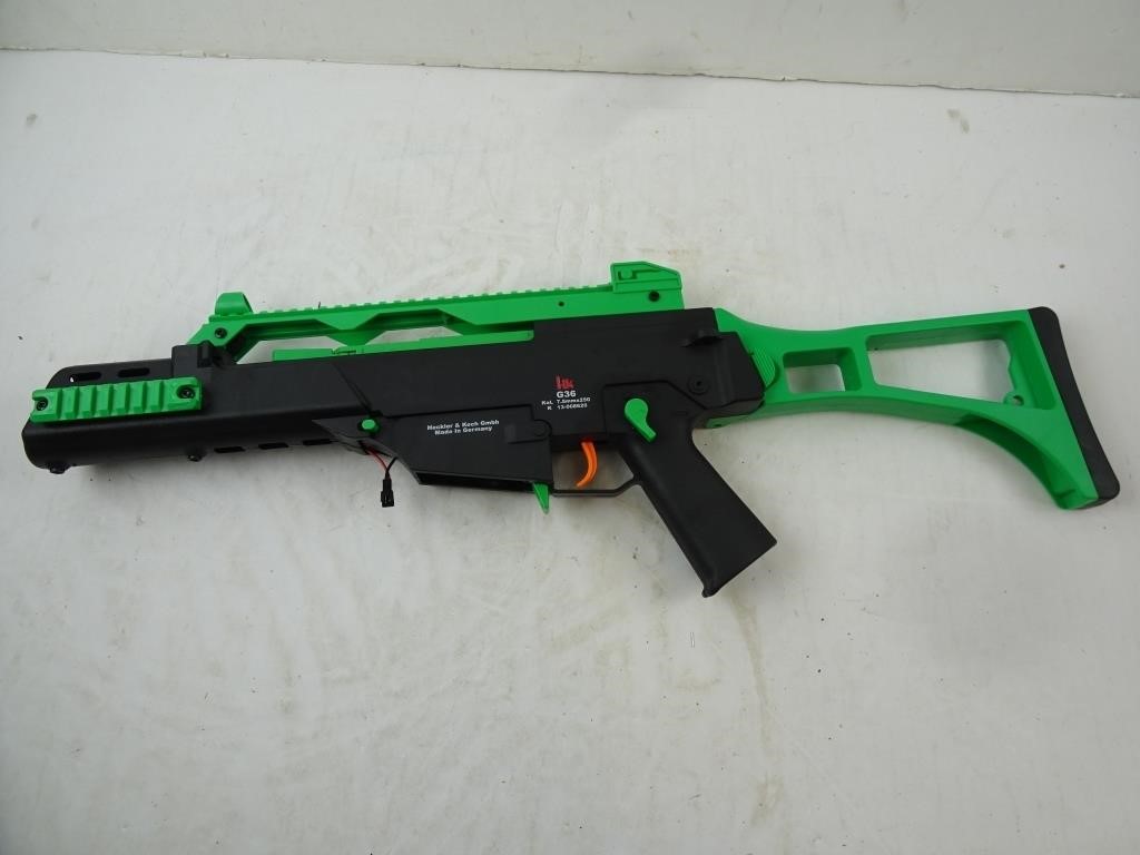H&K G36 Folding Airsoft Rifle (Missing