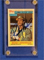 A'S RICKEY HENDERSON AUTOGRAPHED TOPPS CEREAL