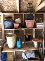 Gardening lot, planters, watering can and more