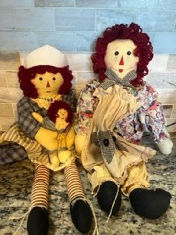 Raggedy ann dolls